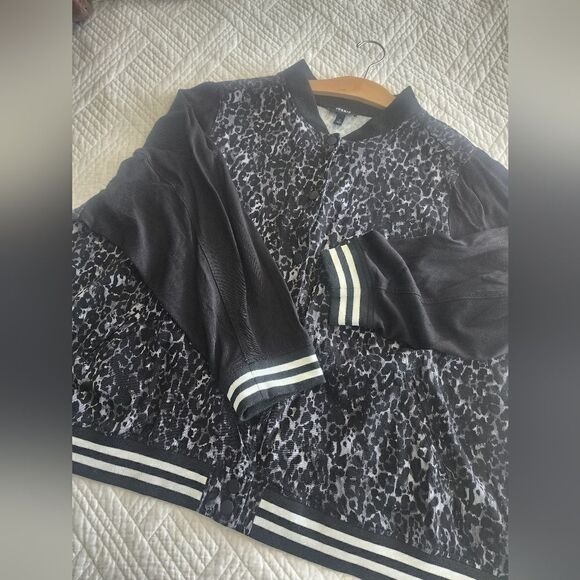 Torrid leopard print long sleeve jacket - Picture 11 of 16